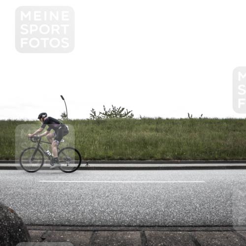 21.06.2026 - 29. Vierlanden-Triathlon H.Heesch http://msf.ph/oto/9869303 21.06.2026 12:33:04 Radfahren 755, 1011, 1014 meine-sportfotos.de