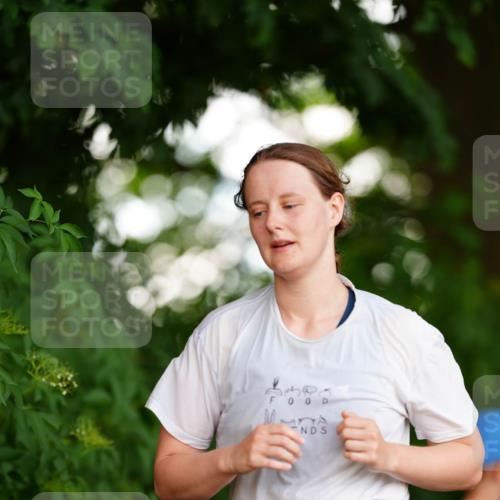 21.06.2026 - 29. Vierlanden-Triathlon LAZAROV Photography http://msf.ph/oto/9869344 21.06.2026 13:44:39 Laufen 412, 888 meine-sportfotos.de