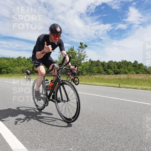 21.06.2026 - Viking Triathlon Michael Burmester http://msf.ph/oto/9869360 21.06.2026 11:59:24 Radfahren 47, 91, 173, 242, 276, 306, 311, 313, 379, 421, 441, 444, 510, 536, 537, 638 meine-sportfotos.de