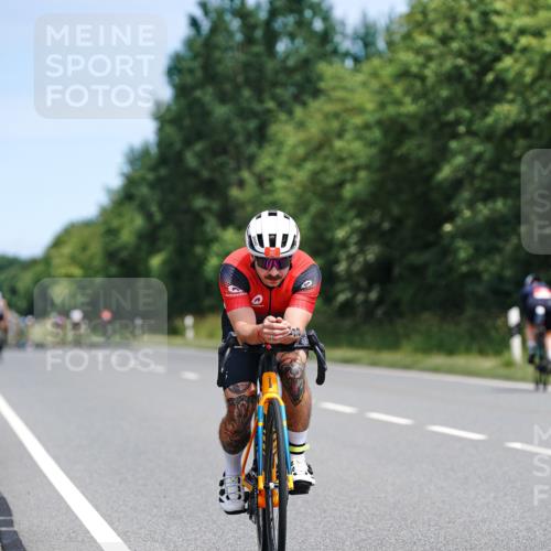 21.06.2026 - Viking Triathlon Michael Burmester http://msf.ph/oto/9869446 21.06.2026 12:29:01 Radfahren 20, 64, 84, 87, 89, 317, 356, 460, 464, 522, 542, 549, 552, 555, 612, 619, 661 meine-sportfotos.de