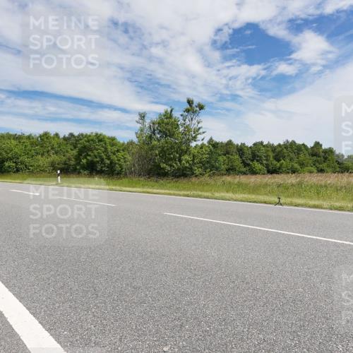 21.06.2026 - Viking Triathlon Michael Burmester http://msf.ph/oto/9869473 21.06.2026 12:01:01 Radfahren 30, 43, 82, 155, 170, 260, 260, 317, 323, 343, 366, 391, 548, 554 meine-sportfotos.de