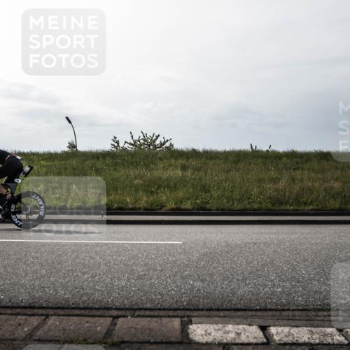 21.06.2026 - 29. Vierlanden-Triathlon H.Heesch http://msf.ph/oto/9869487 21.06.2026 09:07:11 Radfahren 30, 120 meine-sportfotos.de