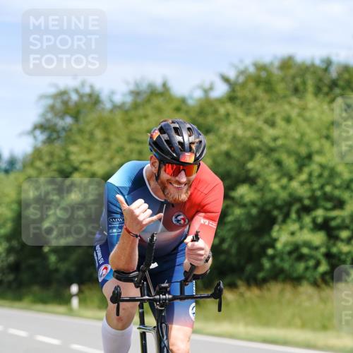 21.06.2026 - Viking Triathlon Michael Burmester http://msf.ph/oto/9869516 21.06.2026 12:29:29 Radfahren 78, 87, 95, 154, 386, 410, 459, 526, 540, 555, 560, 617, 655 meine-sportfotos.de