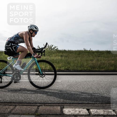 21.06.2026 - 29. Vierlanden-Triathlon H.Heesch http://msf.ph/oto/9869567 21.06.2026 09:09:54 Radfahren 87, 229, 240 meine-sportfotos.de