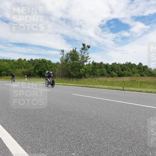 21.06.2026 - Viking Triathlon Michael Burmester http://msf.ph/oto/9869622 21.06.2026 12:03:24 Radfahren 65, 74, 102, 103, 161, 176, 194, 238, 247, 257, 270, 270, 271, 271, 426, 565, 569, 606, 631 meine-sportfotos.de