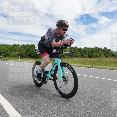 21.06.2026 - Viking Triathlon Michael Burmester http://msf.ph/oto/9869640 21.06.2026 12:03:29 Radfahren 65, 74, 102, 103, 161, 176, 194, 238, 247, 257, 270, 270, 271, 287, 331, 426, 463, 565, 569, 606, 631 meine-sportfotos.de