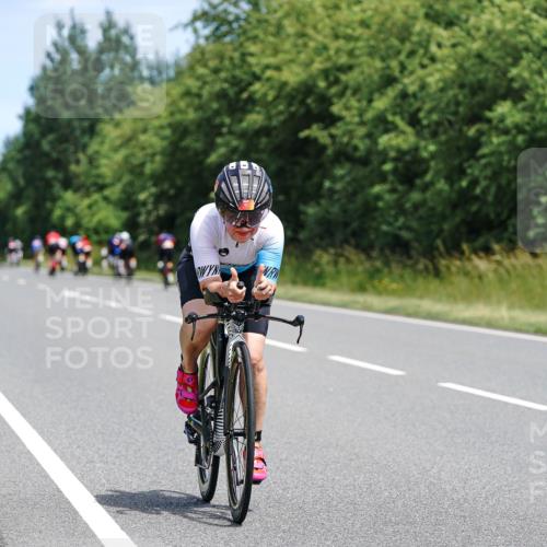 21.06.2026 - Viking Triathlon Michael Burmester http://msf.ph/oto/9869651 21.06.2026 12:30:06 Radfahren 99, 168, 220, 261, 314, 355, 463, 529, 613, 631, 631 meine-sportfotos.de