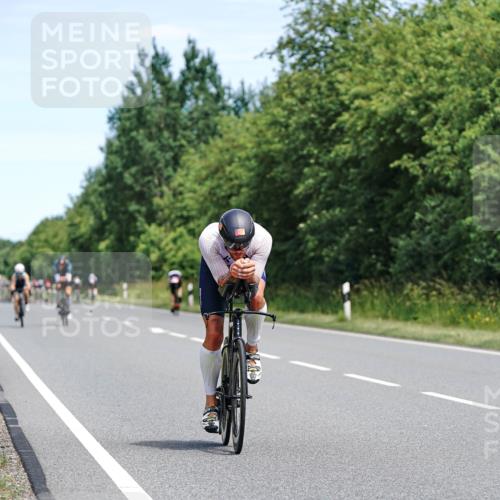 21.06.2026 - Viking Triathlon Michael Burmester http://msf.ph/oto/9869675 21.06.2026 12:30:29 Radfahren 99, 99, 104, 109, 137, 145, 180, 255, 286, 355, 359, 376, 422, 500, 631 meine-sportfotos.de
