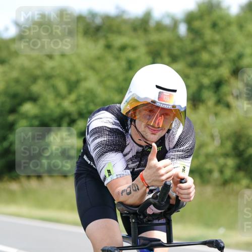 21.06.2026 - Viking Triathlon Michael Burmester http://msf.ph/oto/9869773 21.06.2026 12:30:41 Radfahren 34, 45, 99, 104, 109, 111, 113, 125, 137, 145, 180, 188, 199, 241, 327, 340, 359, 376, 553, 567, 578, 663 meine-sportfotos.de