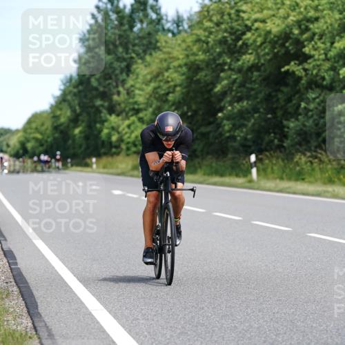 21.06.2026 - Viking Triathlon Michael Burmester http://msf.ph/oto/9869850 21.06.2026 12:31:30 Radfahren 151, 198, 315, 446 meine-sportfotos.de