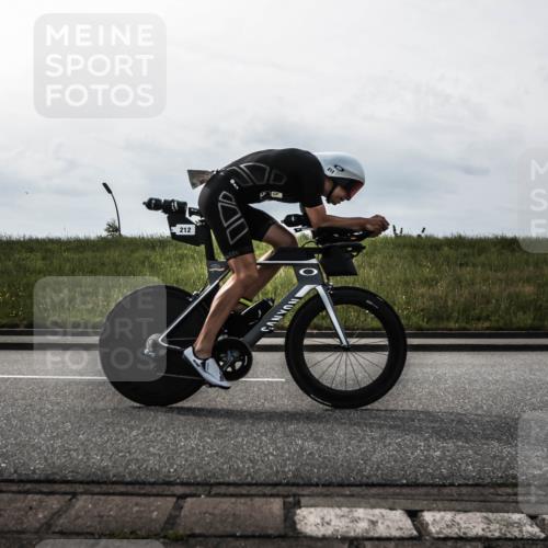 21.06.2026 - 29. Vierlanden-Triathlon H.Heesch http://msf.ph/oto/9869890 21.06.2026 09:16:17 Radfahren 61, 212, 1354 meine-sportfotos.de