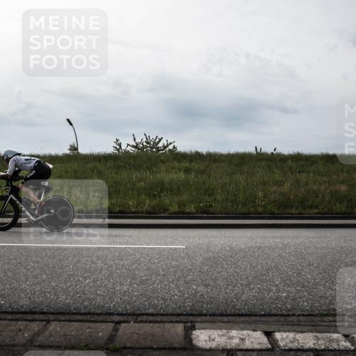 21.06.2026 - 29. Vierlanden-Triathlon H.Heesch http://msf.ph/oto/9869924 21.06.2026 09:17:25 Radfahren 3, 42, 72, 127, 202 meine-sportfotos.de