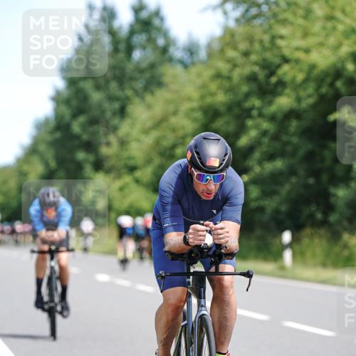 21.06.2026 - Viking Triathlon Michael Burmester http://msf.ph/oto/9869925 21.06.2026 12:31:58 Radfahren 27, 33, 75, 337, 365, 382, 482, 489, 532, 640, 641, 658 meine-sportfotos.de