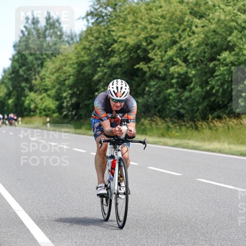 21.06.2026 - Viking Triathlon Michael Burmester http://msf.ph/oto/9869967 21.06.2026 12:32:04 Radfahren 33, 75, 303, 365, 382, 393, 482, 489, 513, 532, 601, 641, 658 meine-sportfotos.de
