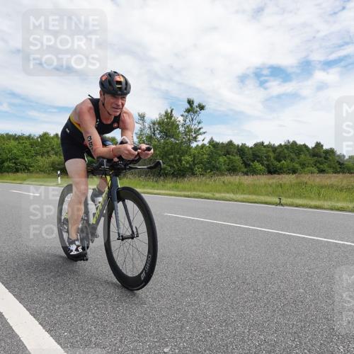 21.06.2026 - Viking Triathlon Michael Burmester http://msf.ph/oto/9870006 21.06.2026 12:07:25 Radfahren 44, 97, 118, 163, 166, 226, 245, 267, 316, 387, 419, 562, 608 meine-sportfotos.de