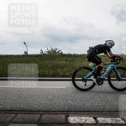 21.06.2026 - 29. Vierlanden-Triathlon H.Heesch http://msf.ph/oto/9870056 21.06.2026 09:19:12 Radfahren 79, 268, 278 meine-sportfotos.de