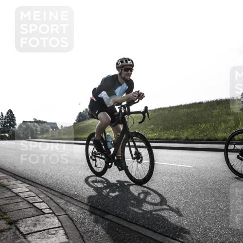 21.06.2026 - 29. Vierlanden-Triathlon H.Heesch http://msf.ph/oto/9870201 21.06.2026 09:06:06 Radfahren 94, 190 meine-sportfotos.de