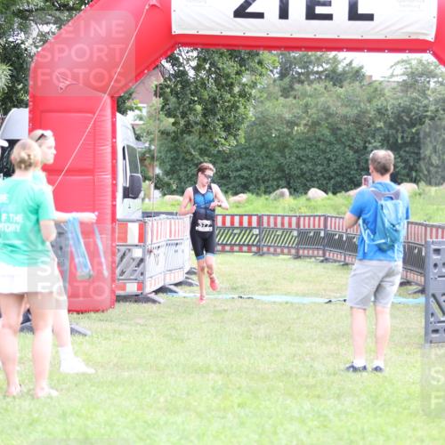 21.06.2026 - 29. Vierlanden-Triathlon Andreas Tolksdorf http://msf.ph/oto/9870208 21.06.2026 10:49:52 Ziel 335, 335 meine-sportfotos.de