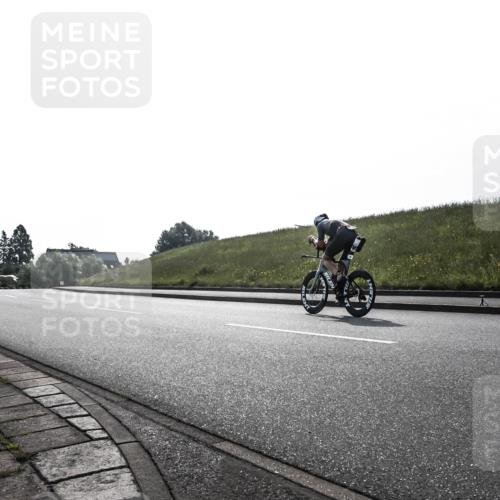 21.06.2026 - 29. Vierlanden-Triathlon H.Heesch http://msf.ph/oto/9870224 21.06.2026 09:07:12 Radfahren  meine-sportfotos.de
