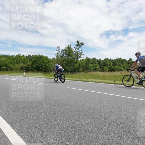 21.06.2026 - Viking Triathlon Michael Burmester http://msf.ph/oto/9870226 21.06.2026 12:09:32 Radfahren 20, 20, 27, 115, 378, 386, 416, 416 meine-sportfotos.de