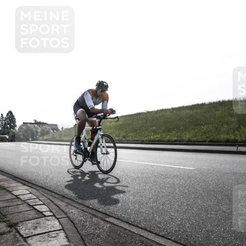 21.06.2026 - 29. Vierlanden-Triathlon H.Heesch http://msf.ph/oto/9870230 21.06.2026 09:07:17 Radfahren 120 meine-sportfotos.de