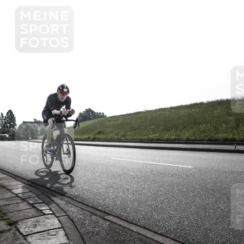 21.06.2026 - 29. Vierlanden-Triathlon H.Heesch http://msf.ph/oto/9870240 21.06.2026 09:07:31 Radfahren 138 meine-sportfotos.de