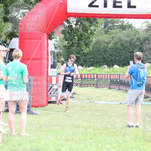 21.06.2026 - 29. Vierlanden-Triathlon Andreas Tolksdorf http://msf.ph/oto/9870252 21.06.2026 10:49:53 Ziel 335, 335 meine-sportfotos.de