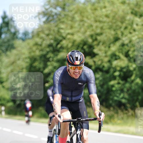21.06.2026 - Viking Triathlon Michael Burmester http://msf.ph/oto/9870326 21.06.2026 12:33:46 Radfahren 56, 224, 282, 305, 495, 642, 652 meine-sportfotos.de
