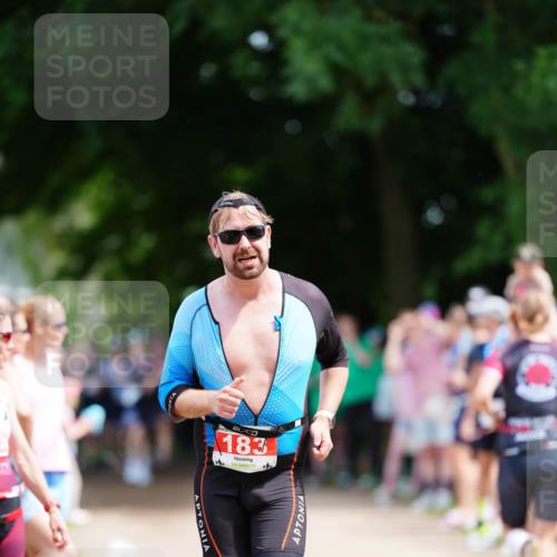21.06.2026 - 29. Vierlanden-Triathlon LAZAROV Photography http://msf.ph/oto/9870346 21.06.2026 13:51:29 Laufen 183 meine-sportfotos.de