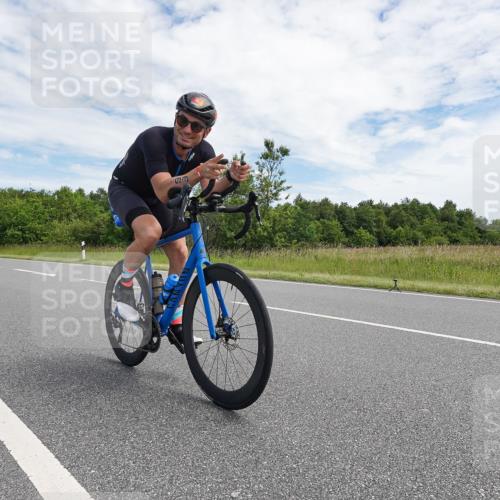21.06.2026 - Viking Triathlon Michael Burmester http://msf.ph/oto/9870348 21.06.2026 12:10:39 Radfahren 99, 106, 113, 199, 203, 203, 244, 255, 283, 307, 337, 471, 483, 610, 640 meine-sportfotos.de
