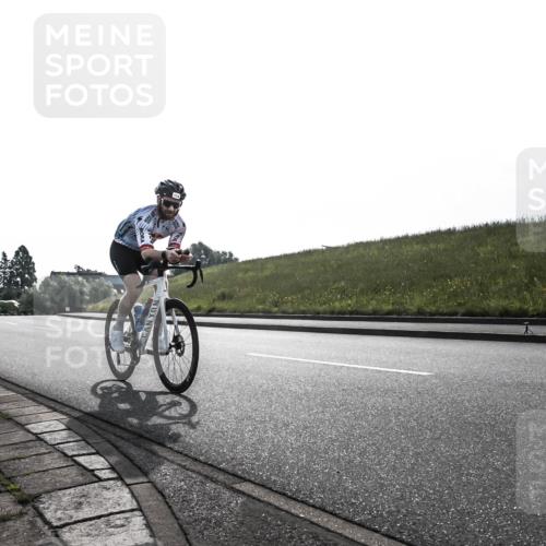 21.06.2026 - 29. Vierlanden-Triathlon H.Heesch http://msf.ph/oto/9870352 21.06.2026 09:10:14 Radfahren 3, 114, 211 meine-sportfotos.de