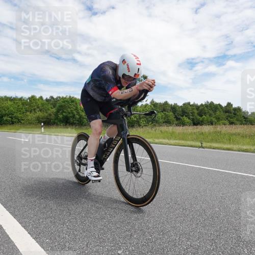21.06.2026 - Viking Triathlon Michael Burmester http://msf.ph/oto/9870399 21.06.2026 12:11:05 Radfahren 87, 95, 114, 154, 186, 227, 250, 250, 265, 392, 433, 433, 447, 454, 459, 526, 552, 557, 560, 579, 619, 627 meine-sportfotos.de