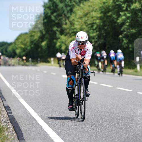 21.06.2026 - Viking Triathlon Michael Burmester http://msf.ph/oto/9870404 21.06.2026 12:34:11 Radfahren 69, 224, 351, 360, 493, 541, 610 meine-sportfotos.de