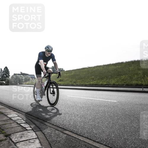 21.06.2026 - 29. Vierlanden-Triathlon H.Heesch http://msf.ph/oto/9870411 21.06.2026 09:11:05 Radfahren 107, 172 meine-sportfotos.de