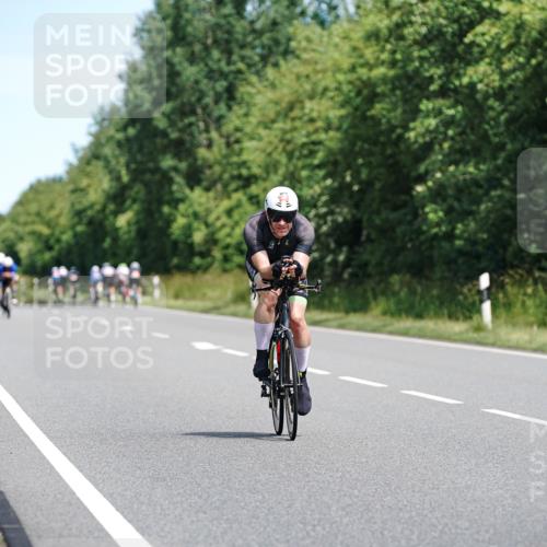 21.06.2026 - Viking Triathlon Michael Burmester http://msf.ph/oto/9870434 21.06.2026 12:34:22 Radfahren 28, 49, 69, 304, 351, 360, 541, 610, 653 meine-sportfotos.de