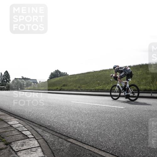 21.06.2026 - 29. Vierlanden-Triathlon H.Heesch http://msf.ph/oto/9870484 21.06.2026 09:12:27 Radfahren 9 meine-sportfotos.de