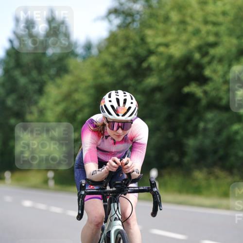 21.06.2026 - Viking Triathlon Michael Burmester http://msf.ph/oto/9870539 21.06.2026 12:34:41 Radfahren 49, 197, 197, 248, 248, 304, 389, 389, 432, 571, 590, 653 meine-sportfotos.de