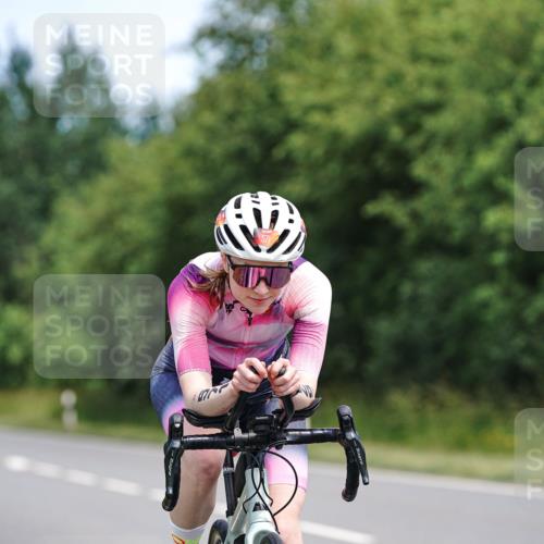 21.06.2026 - Viking Triathlon Michael Burmester http://msf.ph/oto/9870545 21.06.2026 12:34:42 Radfahren 197, 197, 248, 248, 304, 389, 389, 432, 571, 590, 653 meine-sportfotos.de