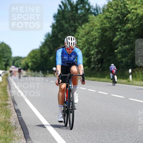 21.06.2026 - Viking Triathlon Michael Burmester http://msf.ph/oto/9870575 21.06.2026 12:35:00 Radfahren 96, 195, 197, 212, 248, 389, 432, 590, 616 meine-sportfotos.de