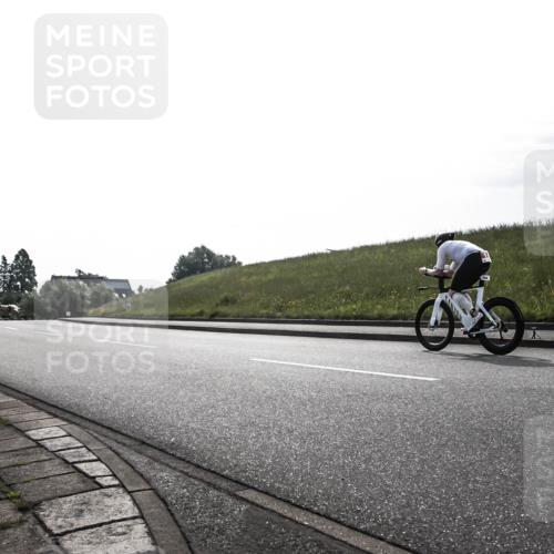 21.06.2026 - 29. Vierlanden-Triathlon H.Heesch http://msf.ph/oto/9870592 21.06.2026 09:13:49 Radfahren  meine-sportfotos.de