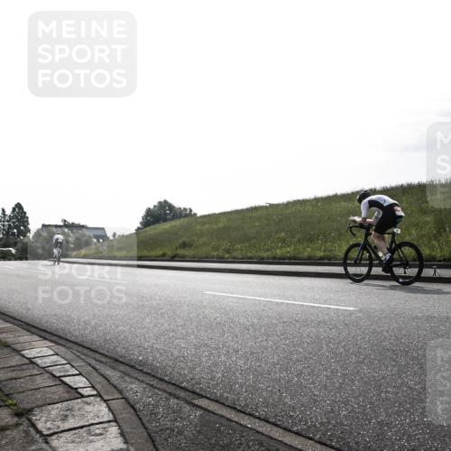 21.06.2026 - 29. Vierlanden-Triathlon H.Heesch http://msf.ph/oto/9870597 21.06.2026 09:13:50 Radfahren  meine-sportfotos.de