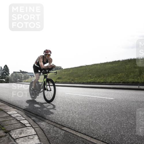 21.06.2026 - 29. Vierlanden-Triathlon H.Heesch http://msf.ph/oto/9870607 21.06.2026 09:13:56 Radfahren 8, 178 meine-sportfotos.de