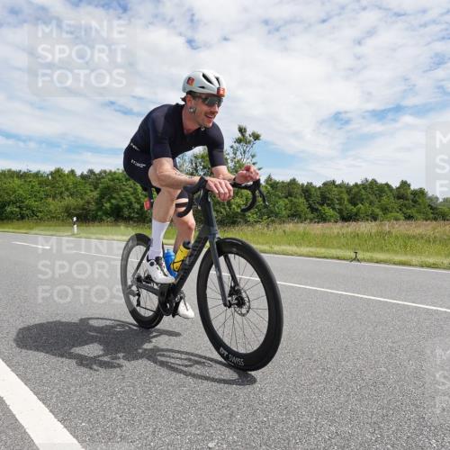 21.06.2026 - Viking Triathlon Michael Burmester http://msf.ph/oto/9870714 21.06.2026 12:13:18 Radfahren 1, 4, 14, 18, 18, 92, 107, 117, 122, 131, 151, 175, 207, 296, 346, 376, 432, 450, 486, 487, 506, 559, 574, 637, 664 meine-sportfotos.de