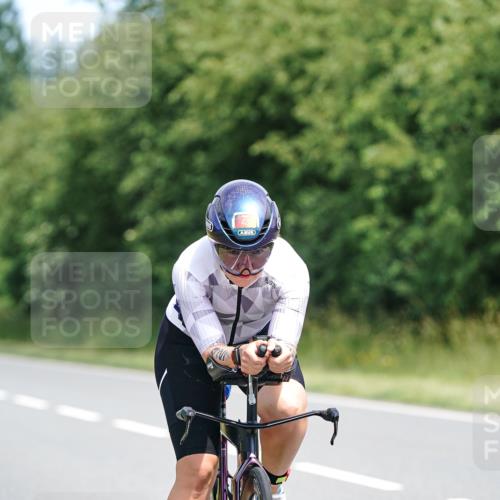 21.06.2026 - Viking Triathlon Michael Burmester http://msf.ph/oto/9870742 21.06.2026 12:36:05 Radfahren 22, 37, 106, 354, 363, 427, 449, 458, 539, 637, 667 meine-sportfotos.de