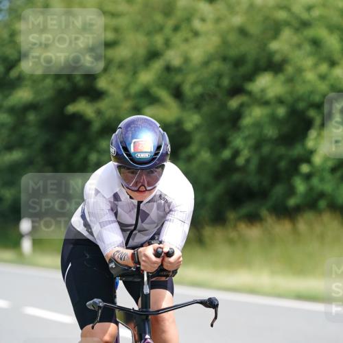 21.06.2026 - Viking Triathlon Michael Burmester http://msf.ph/oto/9870752 21.06.2026 12:36:05 Radfahren 22, 37, 106, 354, 363, 427, 449, 458, 539, 637, 667 meine-sportfotos.de