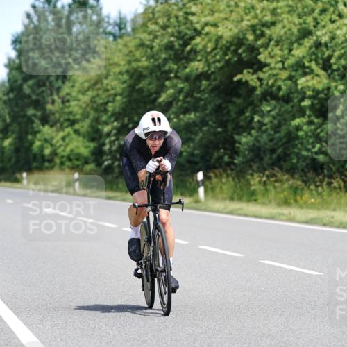 21.06.2026 - Viking Triathlon Michael Burmester http://msf.ph/oto/9870775 21.06.2026 12:36:08 Radfahren 22, 22, 37, 106, 354, 363, 427, 449, 458, 539, 637, 667 meine-sportfotos.de