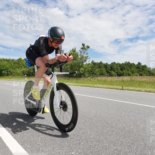 21.06.2026 - Viking Triathlon Michael Burmester http://msf.ph/oto/9870776 21.06.2026 12:13:37 Radfahren 18, 33, 70, 156, 254, 393, 414, 482, 489 meine-sportfotos.de