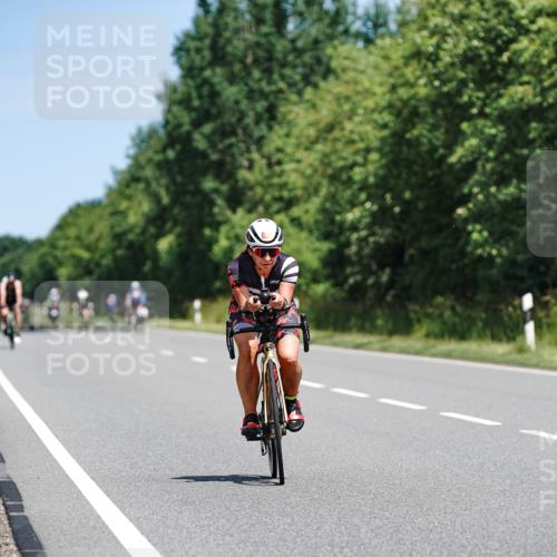 21.06.2026 - Viking Triathlon Michael Burmester http://msf.ph/oto/9870865 21.06.2026 12:37:14 Radfahren 60, 77, 141, 300, 409, 448, 519, 519 meine-sportfotos.de