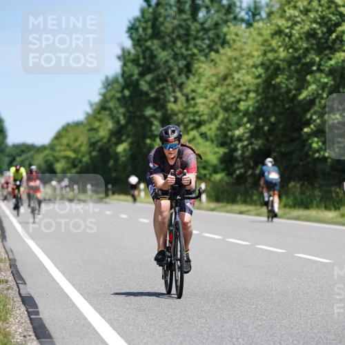 21.06.2026 - Viking Triathlon Michael Burmester http://msf.ph/oto/9870894 21.06.2026 12:37:28 Radfahren 77, 141, 229, 244, 298, 300, 409, 448, 471, 519, 519 meine-sportfotos.de