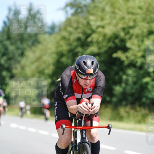 21.06.2026 - Viking Triathlon Michael Burmester http://msf.ph/oto/9870921 21.06.2026 12:37:35 Radfahren 138, 141, 229, 244, 244, 298, 300, 409, 448, 471, 519, 520 meine-sportfotos.de